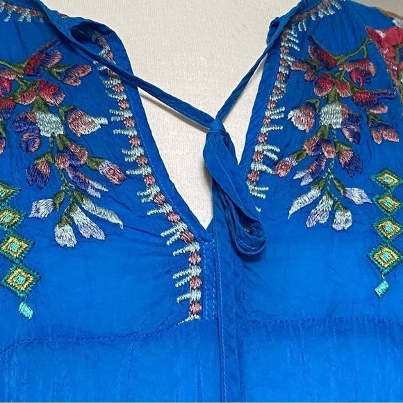 Johnny Was Vanessa Boho Blue Tie Neck Tunic Embroidered Blouse, size XS - Picture 7 of 15
